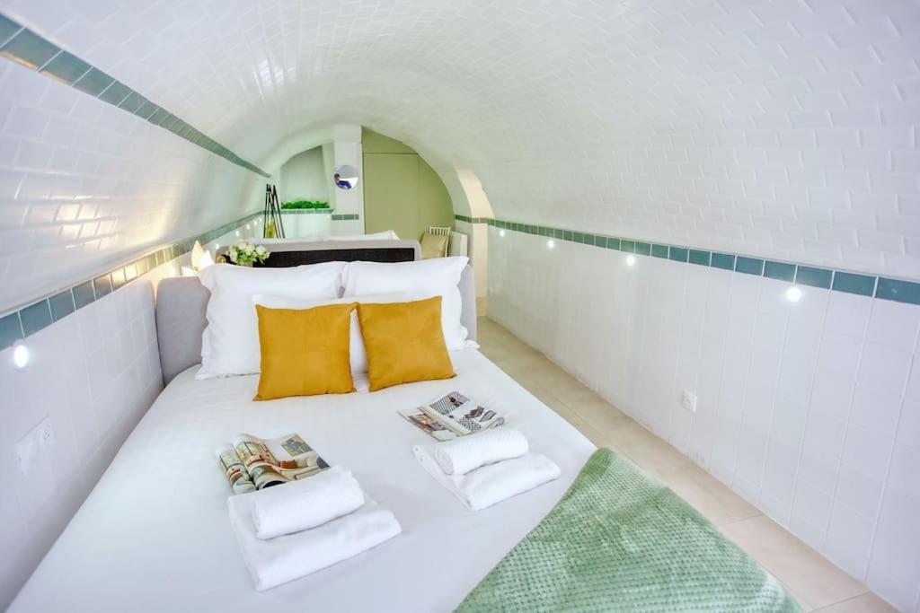 Le Nid Parisien Triplex Cosy Et Chaleureux Lejlighed Eksteriør billede