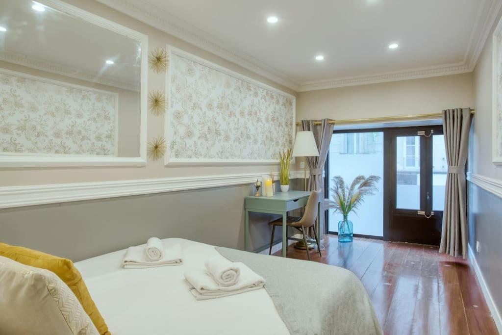 Le Nid Parisien Triplex Cosy Et Chaleureux Lejlighed Eksteriør billede