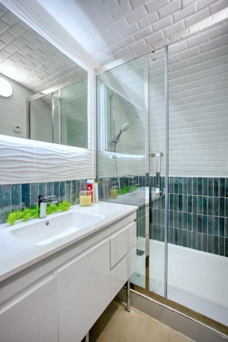 Le Nid Parisien Triplex Cosy Et Chaleureux Lejlighed Eksteriør billede