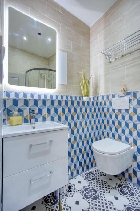 Le Nid Parisien Triplex Cosy Et Chaleureux Lejlighed Eksteriør billede